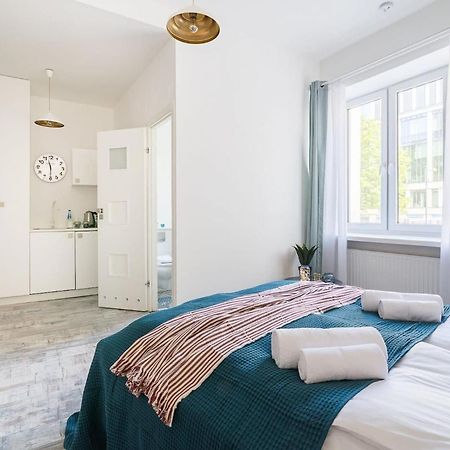 Kopernika 4 - Studio Apartment By Noclegi Renters Варшава Екстер'єр фото